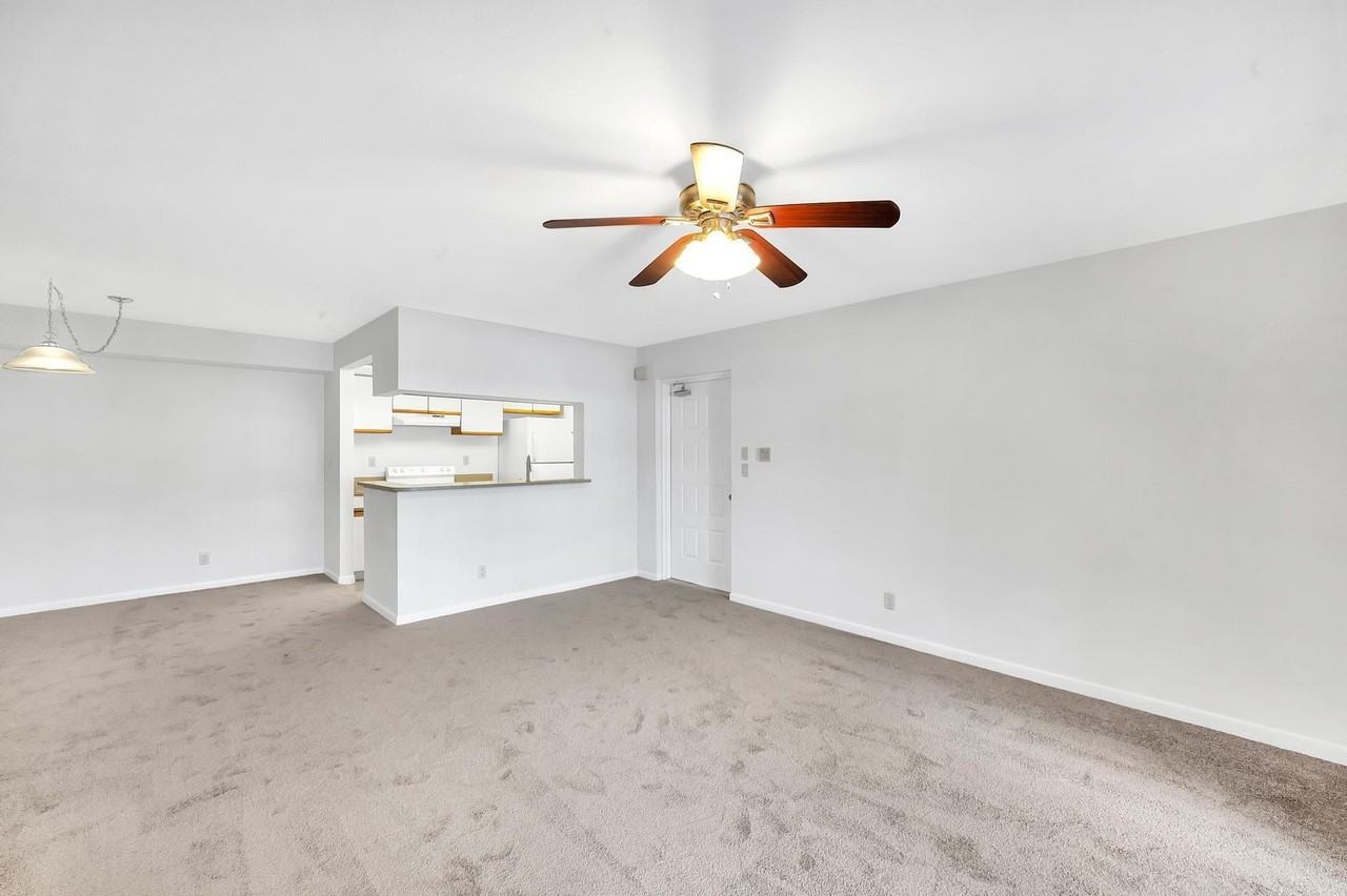 2506 Se Anchorage Cv #C1 - Photo 5 of 32