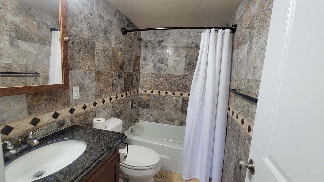4500 N Federal Hwy #358G - Photo 7 of 12