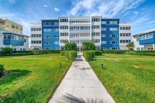 120 N Ocean Blvd #203 - Photo 1 of 1