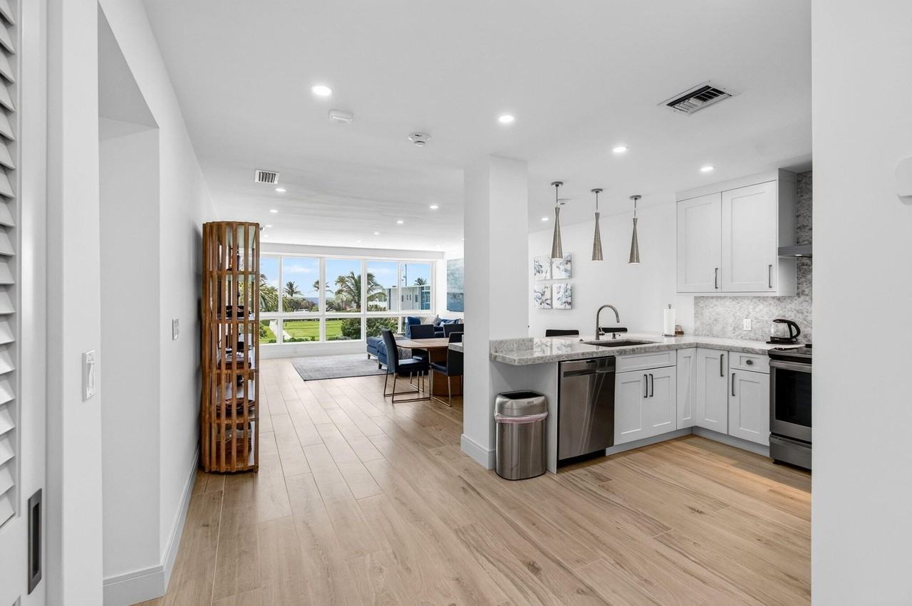 120 N Ocean Blvd #203 - Photo 6 of 50