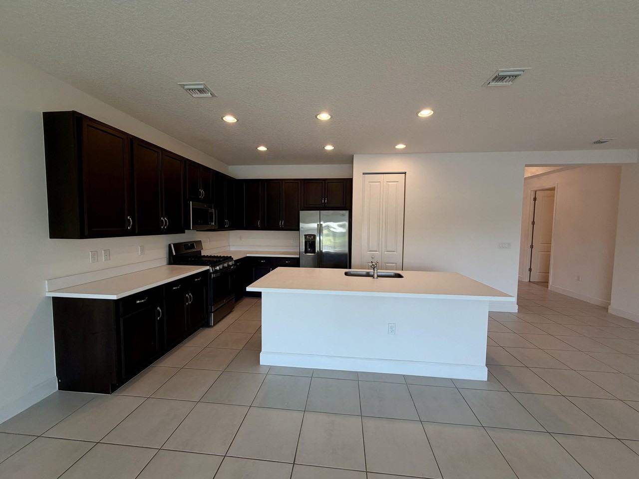 11609 Sw Hawthorne Hill Rd - Photo 4 of 14