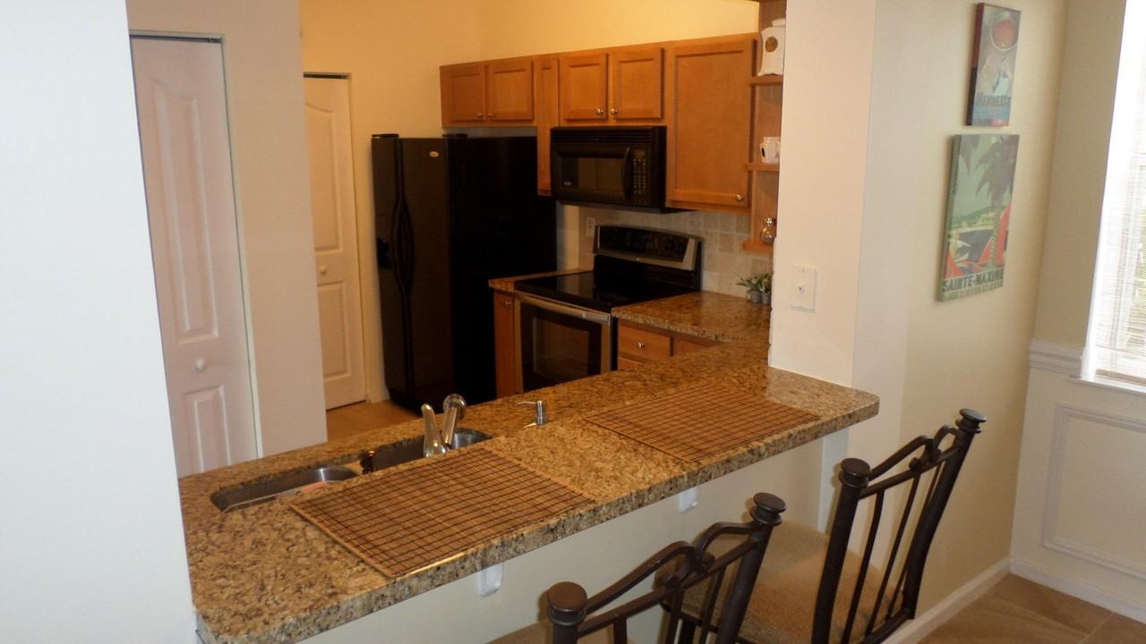 276 Murcia Dr #307 - Photo 7 of 17