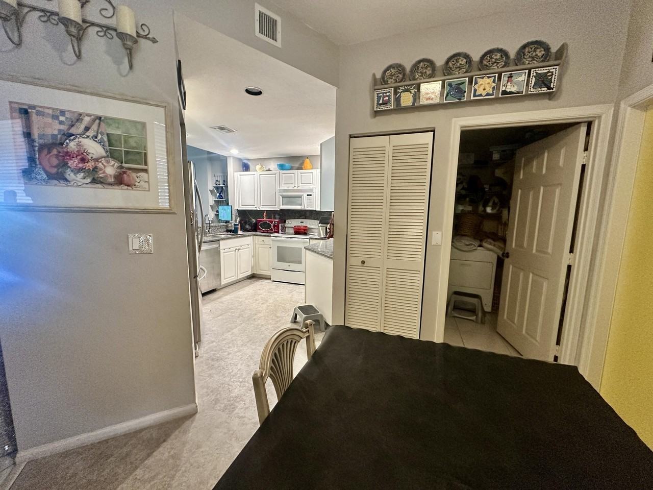12418 Crystal Pointe Dr #102 - Photo 6 of 50