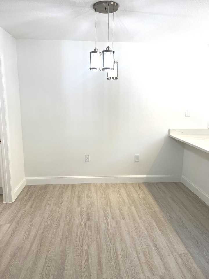 5121 51st Way - Photo 4 of 20