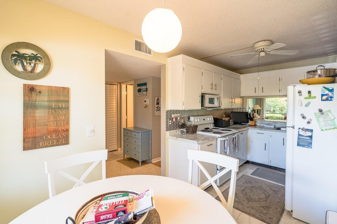 1401 Pinecrest Cir #A - Photo 5 of 15