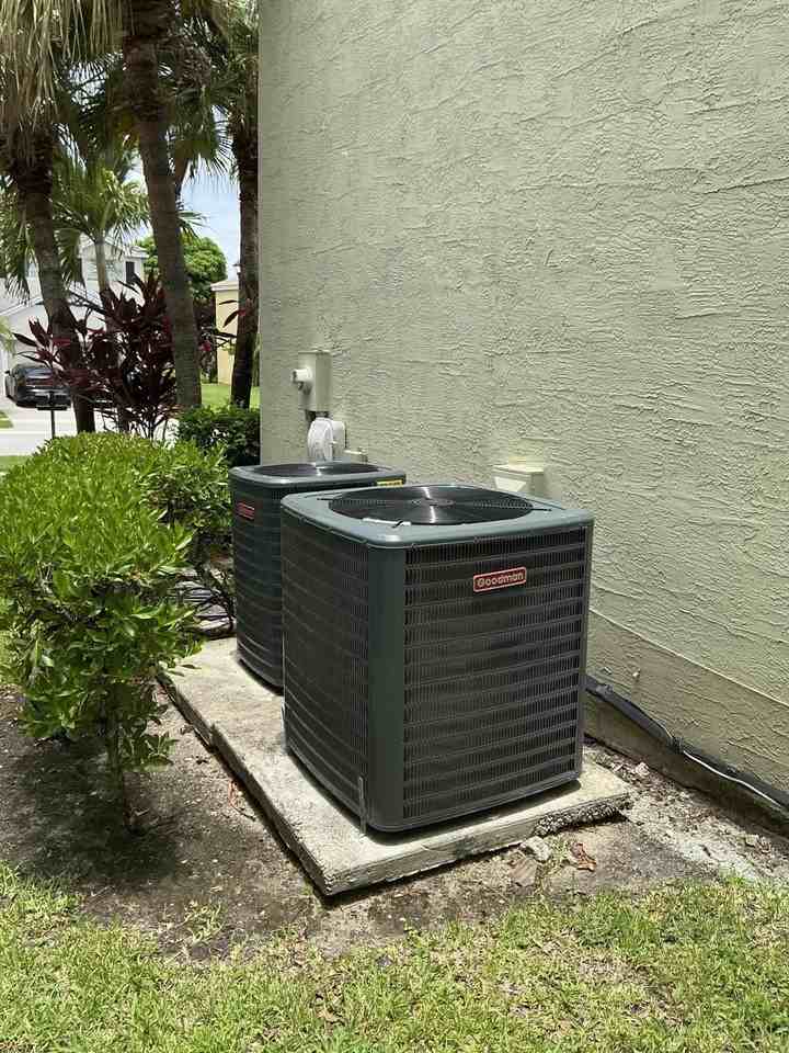 108 Kensington Way - Photo 3 of 48