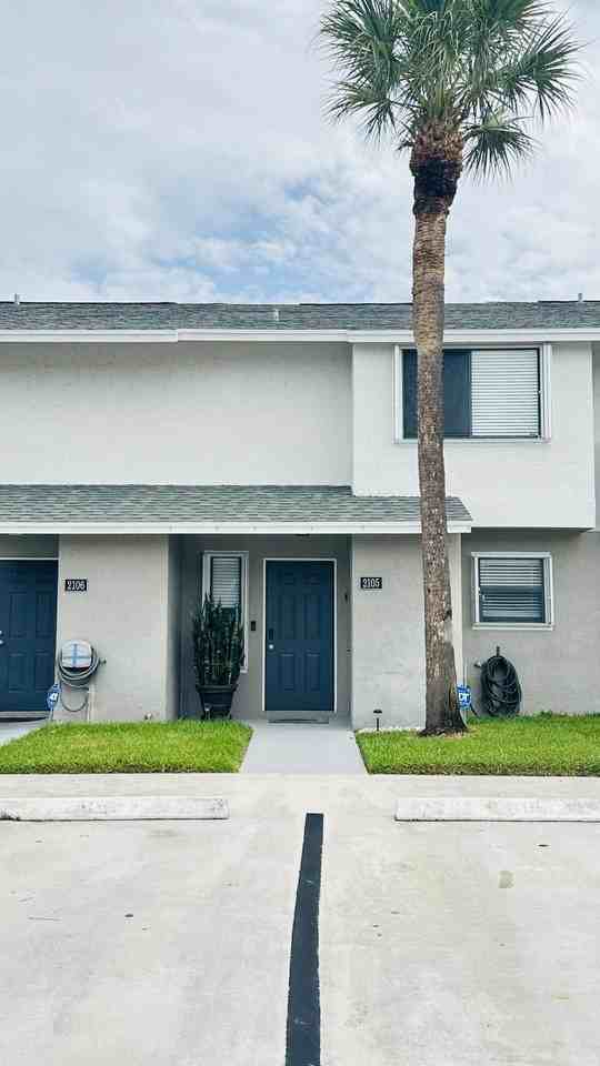 2105 Wharf Ln - Photo 2 of 22