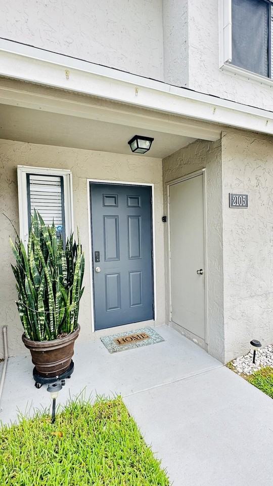 2105 Wharf Ln - Photo 3 of 22