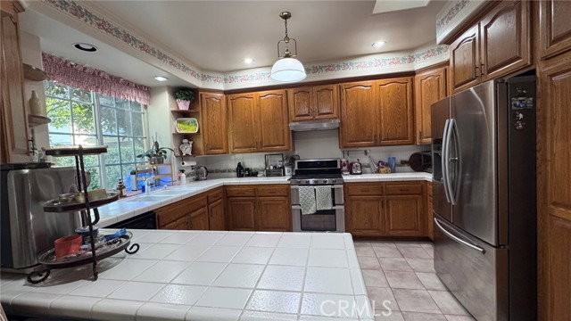 20616 Merridy St - Photo 3 of 6