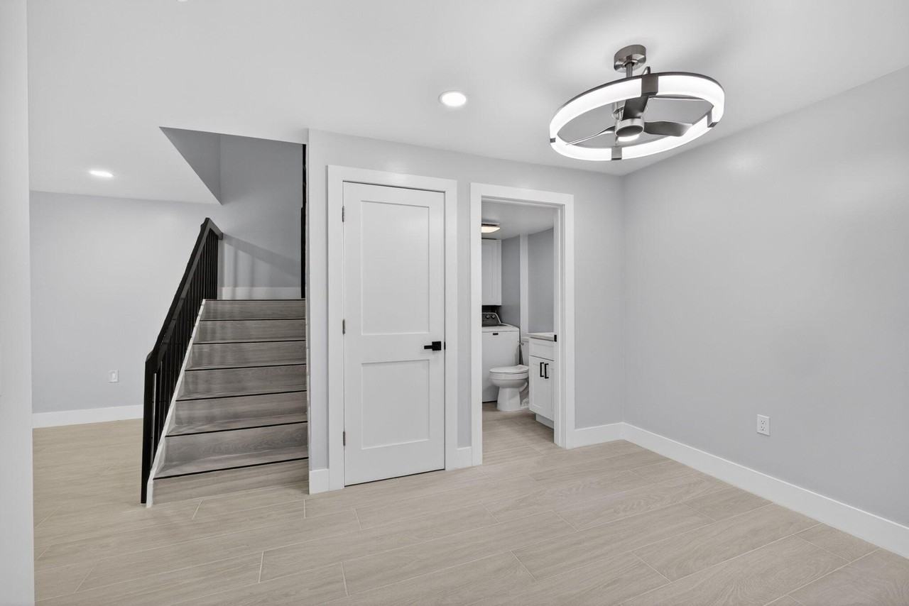 183 Charter Way - Photo 7 of 41
