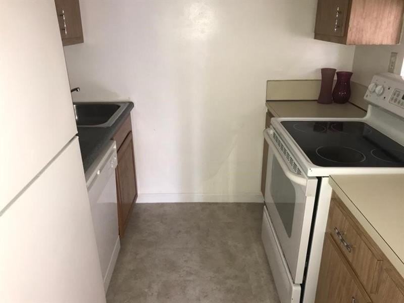 5825 Washington St #40B - Photo 3 of 16