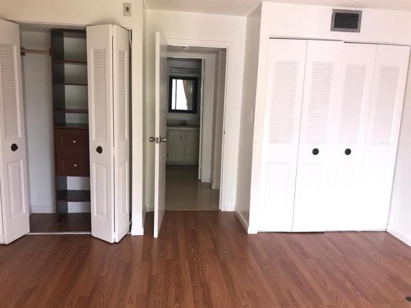5825 Washington St #40B - Photo 6 of 16