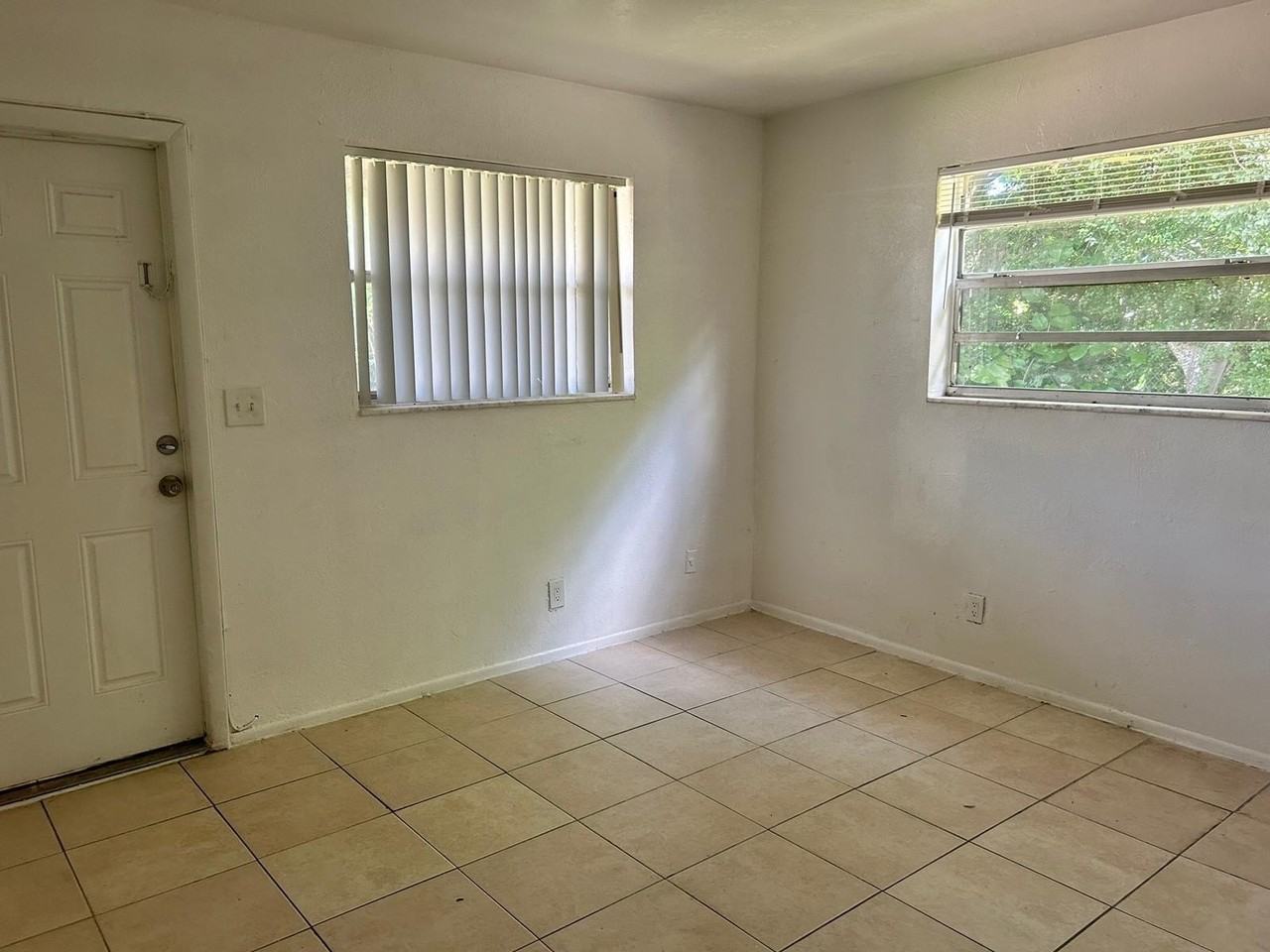 2240 Nw 59th Ter #1-4 - Photo 7 of 7