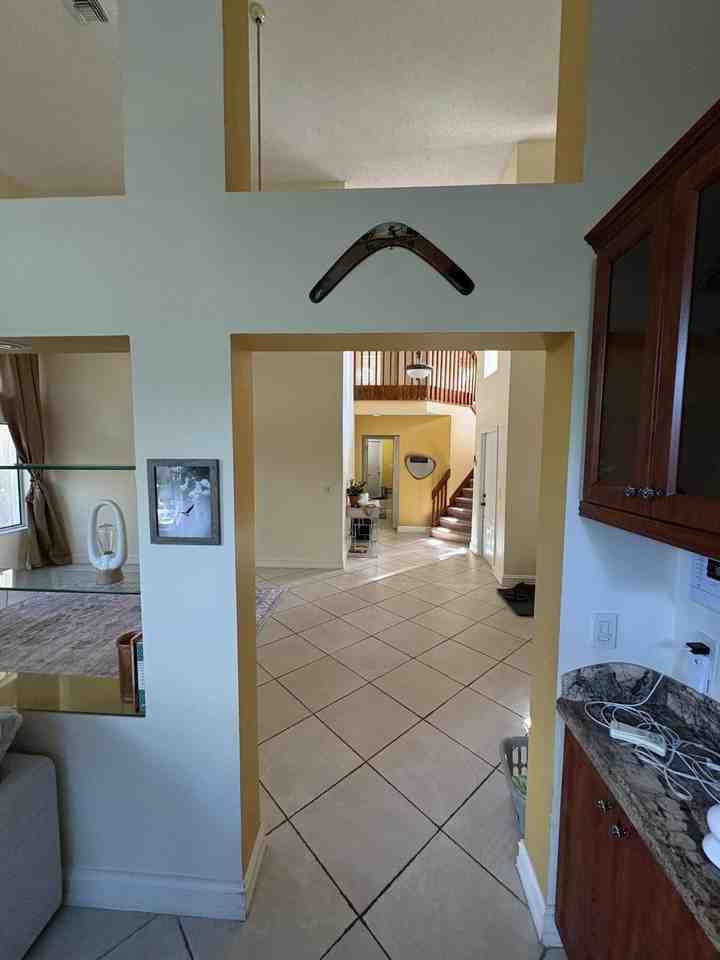 10091 Nw 5th St - Photo 7 of 35