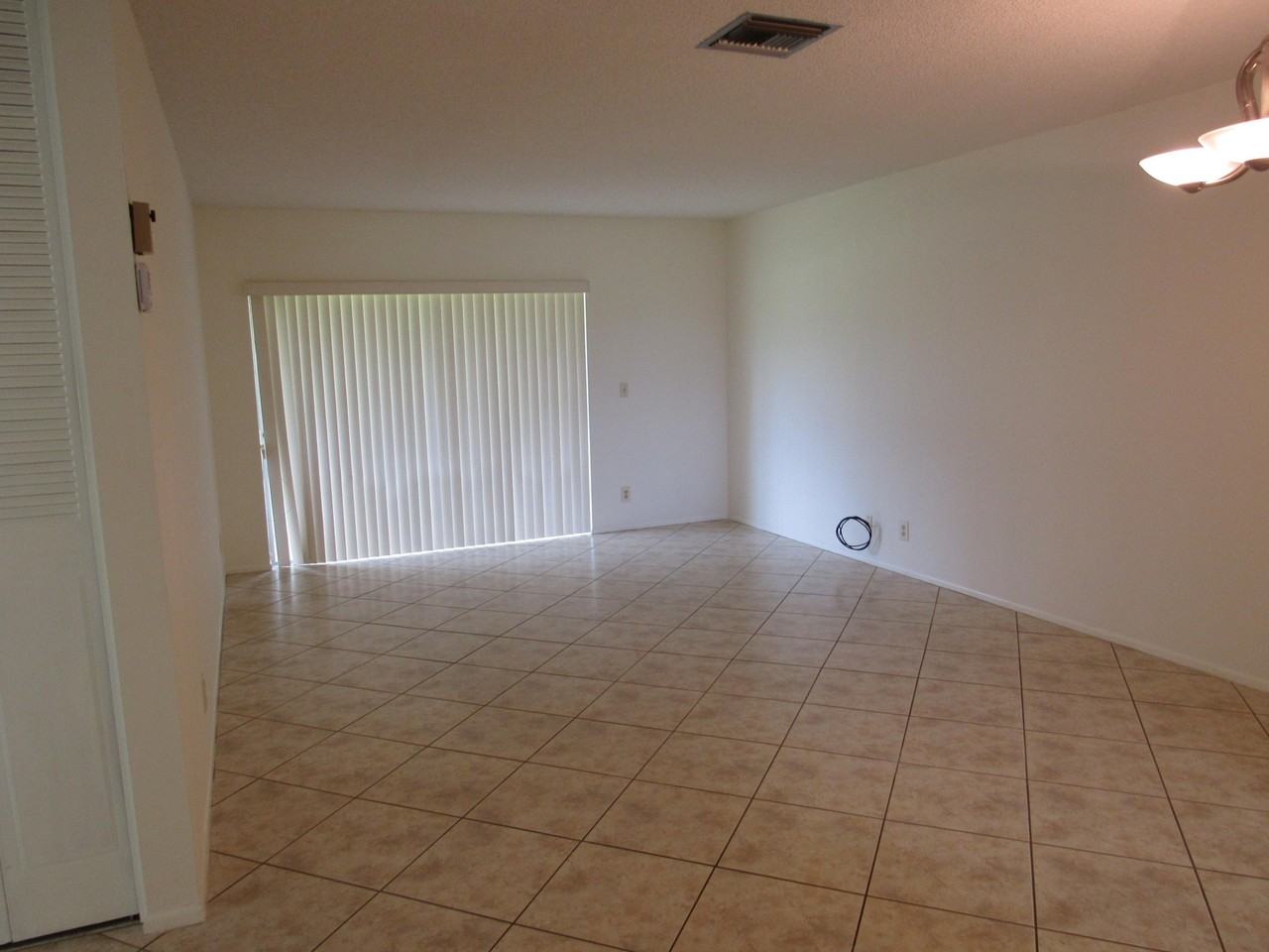 2679 Emory Dr E #F - Photo 3 of 17