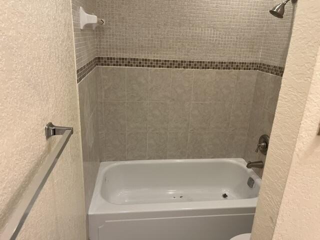2960 Riverside Dr #318-2 - Photo 3 of 7