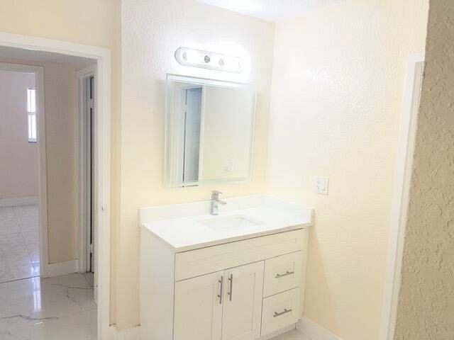 2960 Riverside Dr #318-2 - Photo 6 of 7