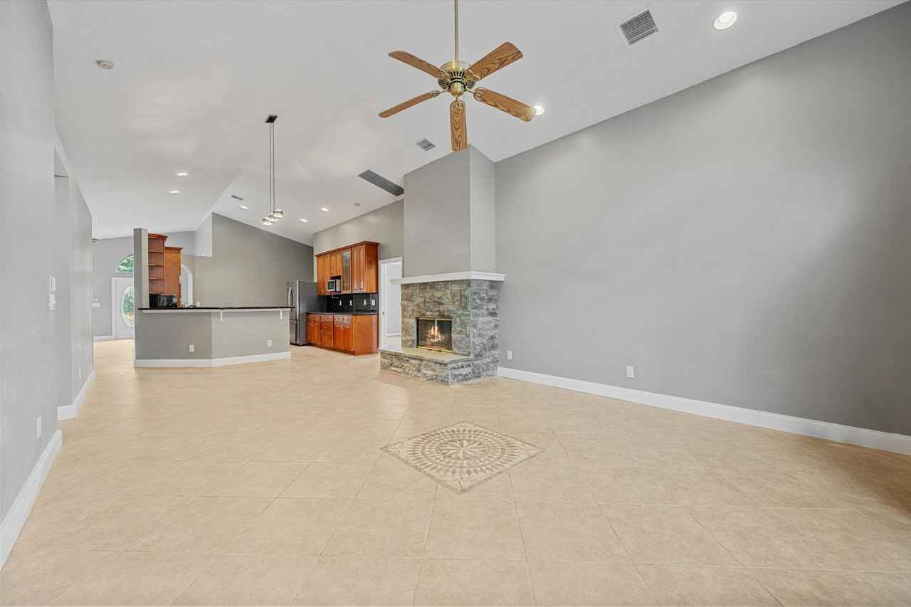 1851 Oak Berry Cir - Photo 6 of 23
