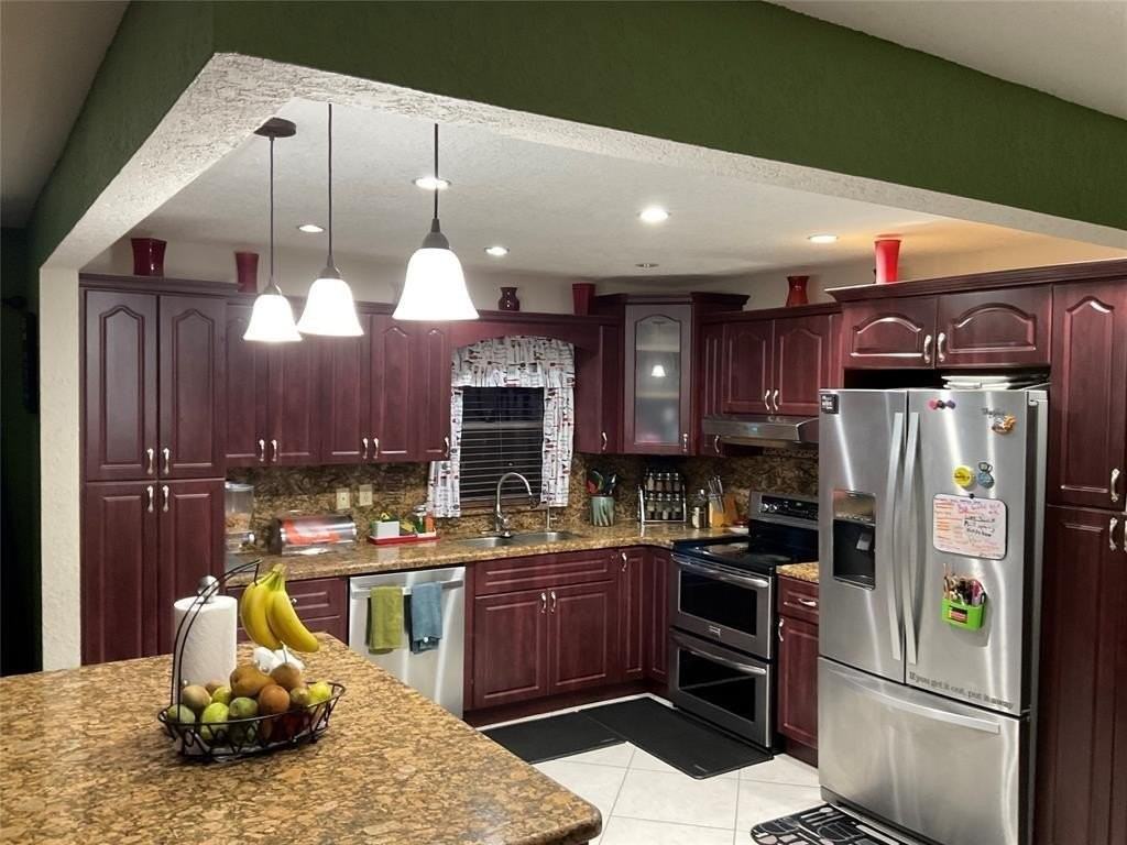 4770 Nw 85th Ave - Photo 7 of 44