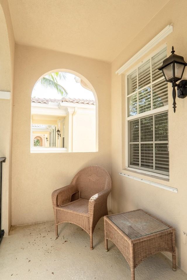 186 Soriano Dr - Photo 4 of 29