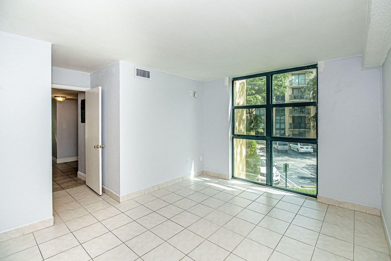 11780 Sw 18th St #210-2 - Photo 7 of 28