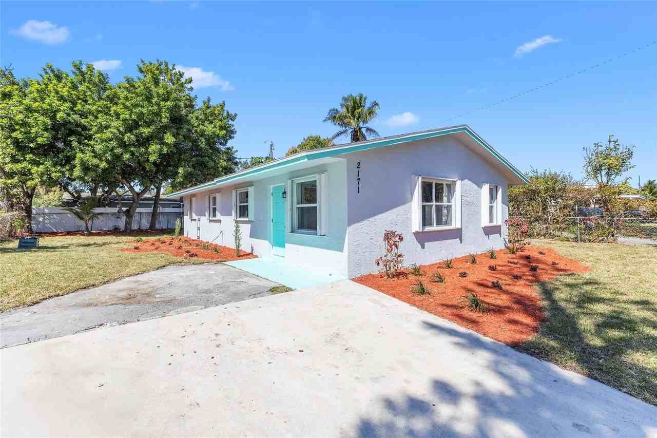 2171 Nw 29th Ave - Photo 2 of 36