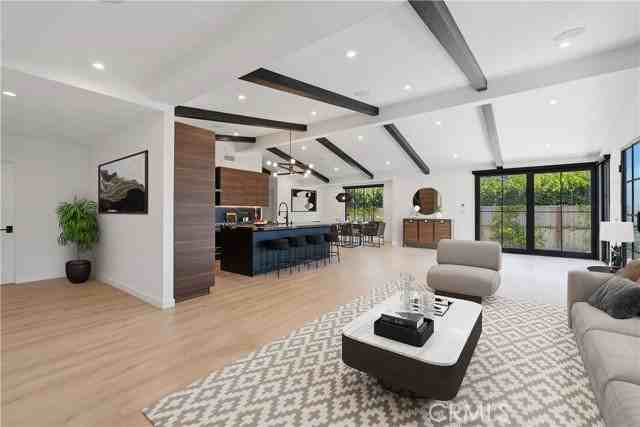 2200 Mantis Ave - Photo 3 of 8