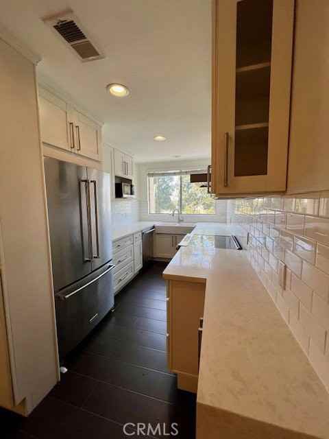 7210 Raintree Cir #210 - Photo 4 of 8