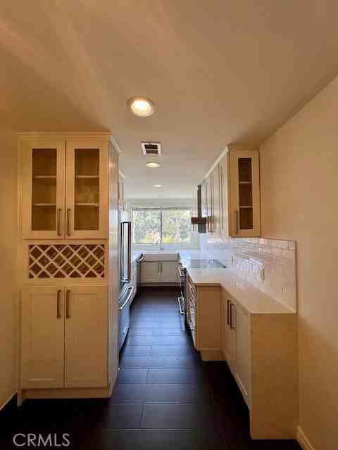 7210 Raintree Cir #210 - Photo 5 of 8