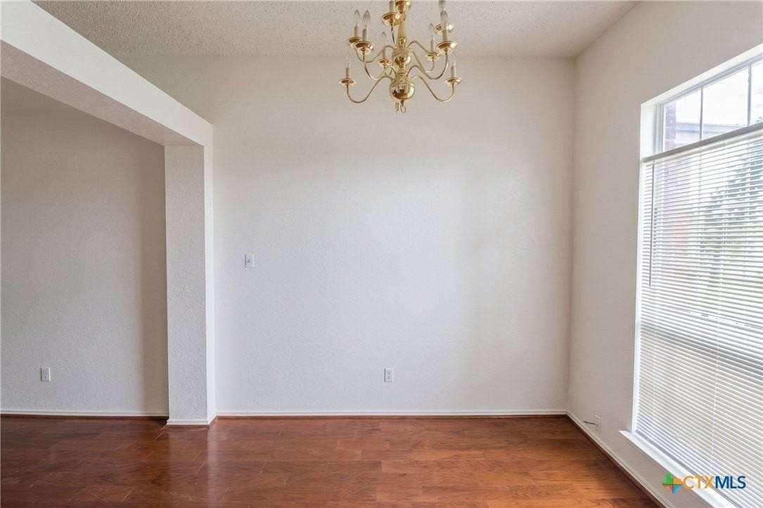 3615 Coral Bay Ln - Photo 3 of 10