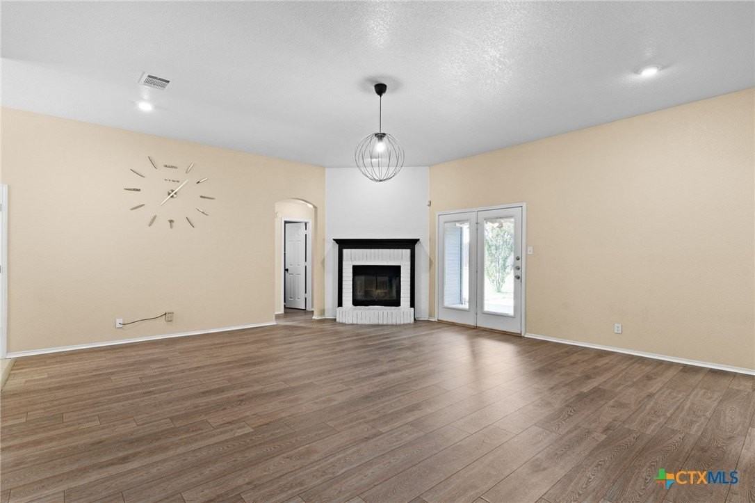 4009 Tiger Dr - Photo 2 of 15