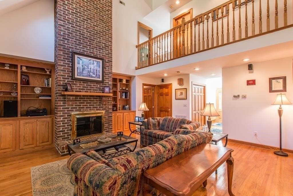 21037 Rich Valley Rd - Photo 3 of 15