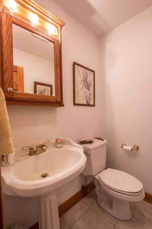 21037 Rich Valley Rd - Photo 4 of 15