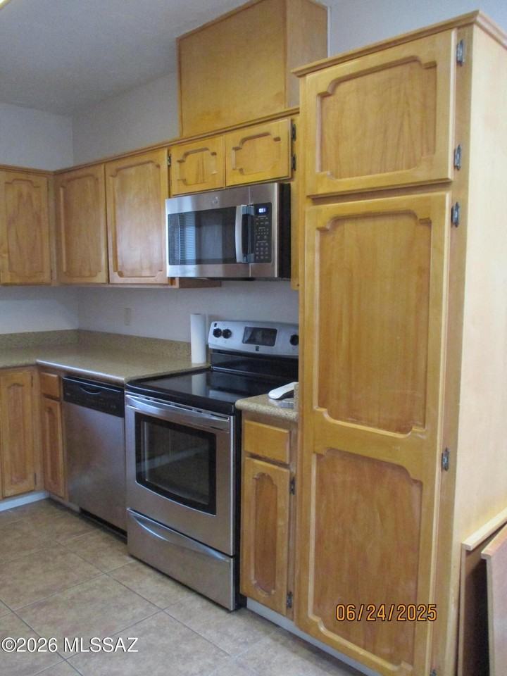 8134 E Daniella Cir - Photo 5 of 28