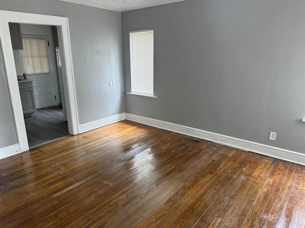 1132 Cherry Laurel St - Photo 7 of 9