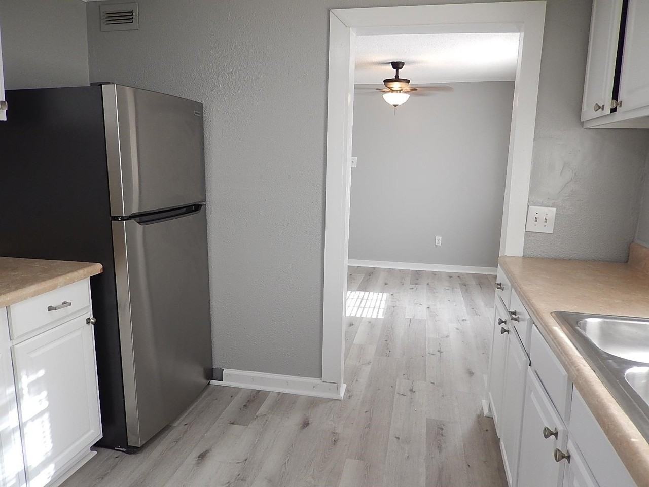 1519 Pepper Dr - Photo 6 of 23