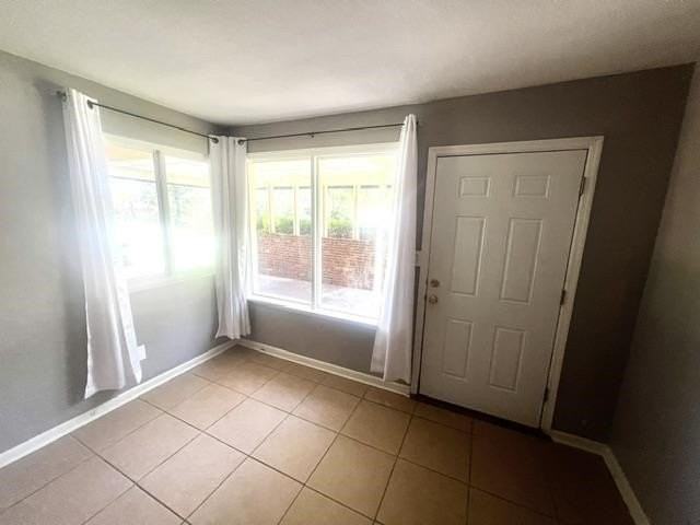 3221 Beacon St - Photo 5 of 18