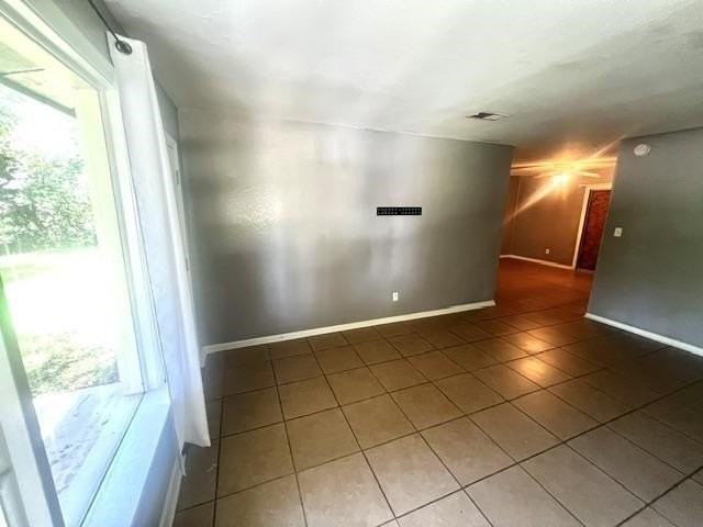 3221 Beacon St - Photo 6 of 18