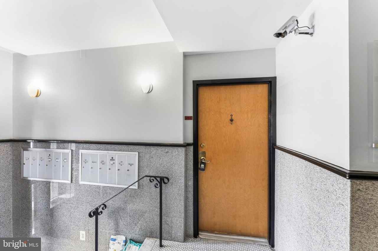 70 Rhode Island Ave Nw #204 - Photo 3 of 34