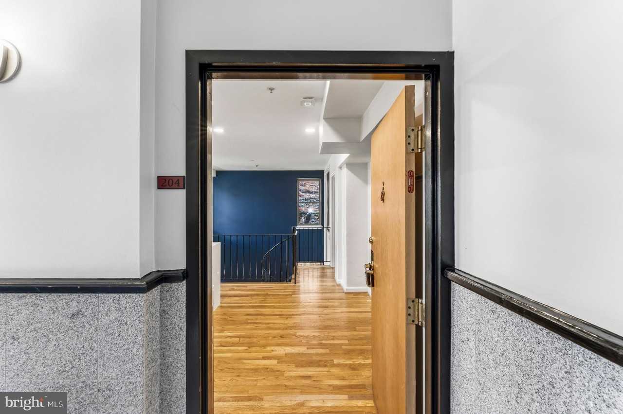 70 Rhode Island Ave Nw #204 - Photo 4 of 34