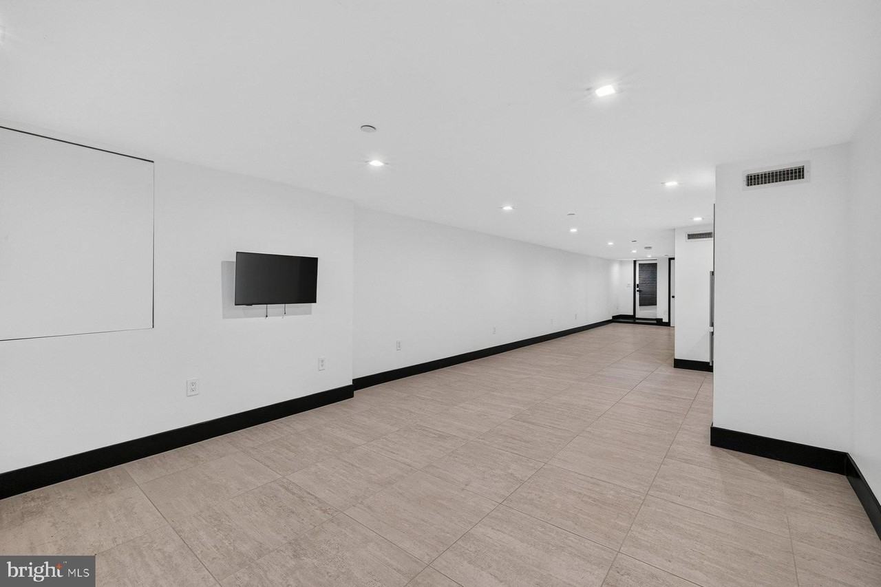 1513 Vermont Ave Nw #BS - Photo 2 of 17