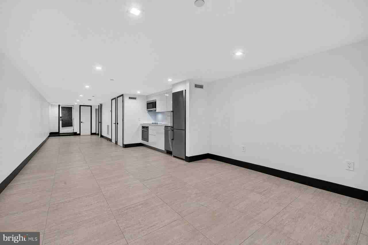 1513 Vermont Ave Nw #BS - Photo 5 of 17