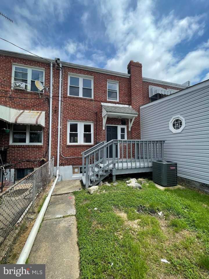 332 Endsleigh Ave - Photo 2 of 11