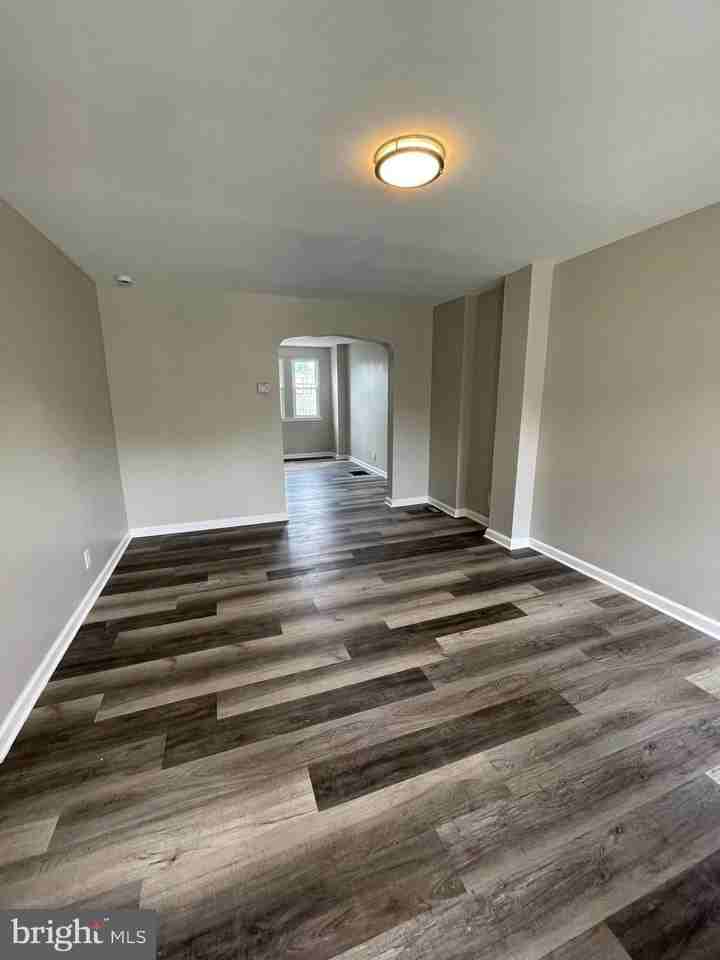 332 Endsleigh Ave - Photo 4 of 11
