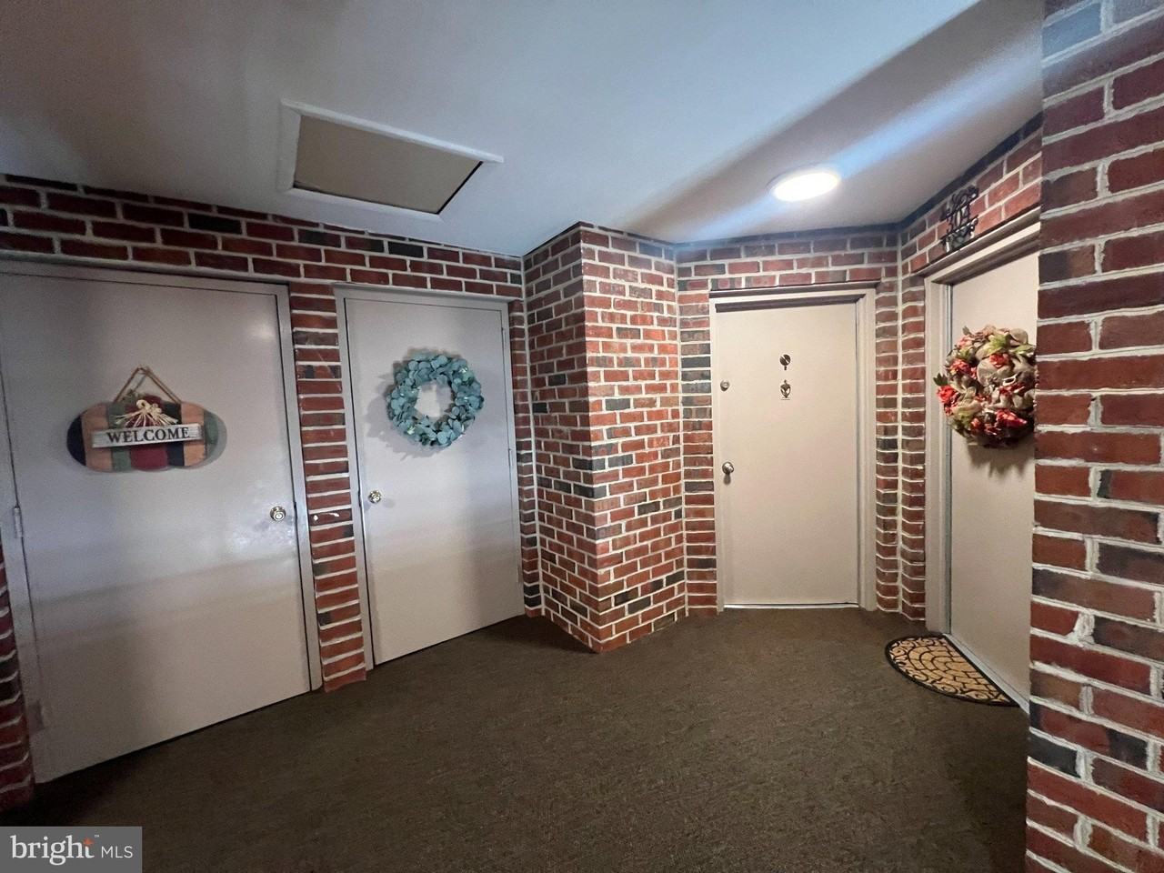 17 Juliet Ln #303 - Photo 5 of 27