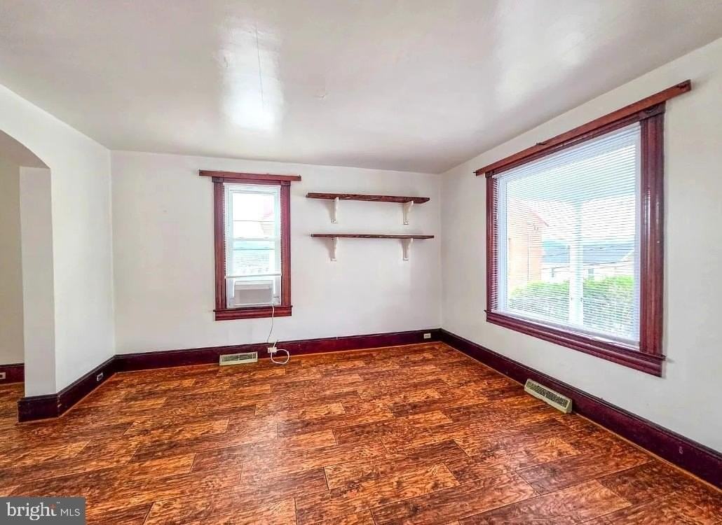 8 N Virginia Ave - Photo 5 of 26
