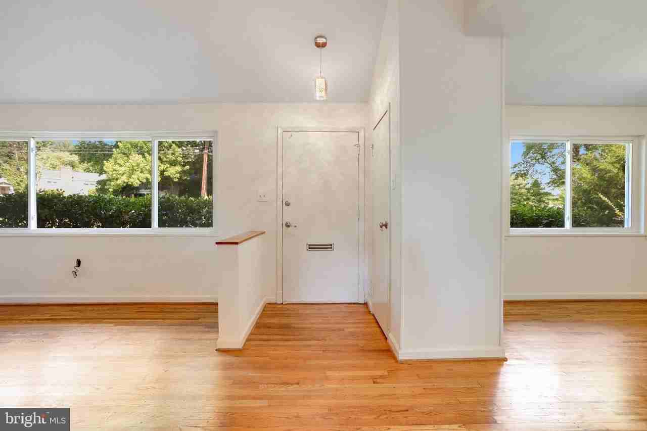 4516 Gretna St - Photo 6 of 24
