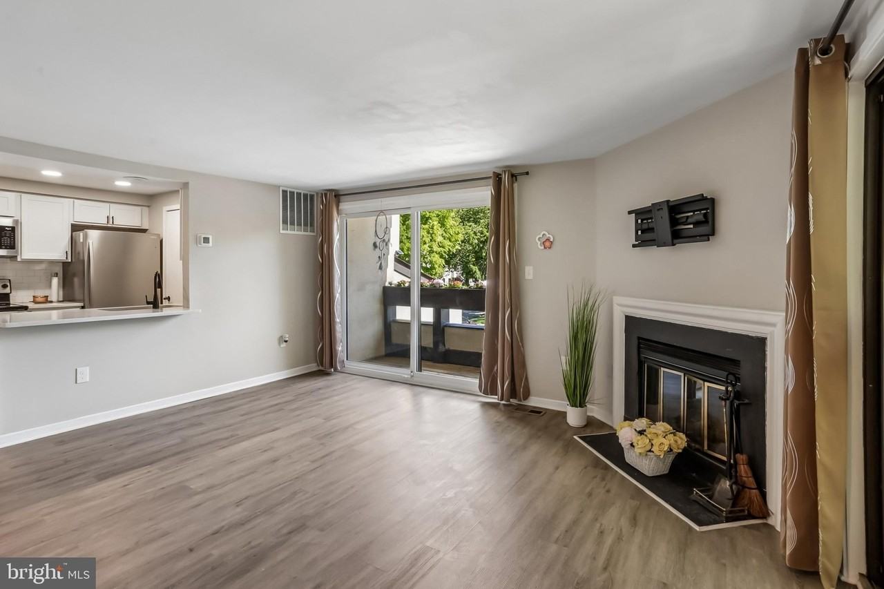 9705 Hellingly Pl #62 - Photo 4 of 26
