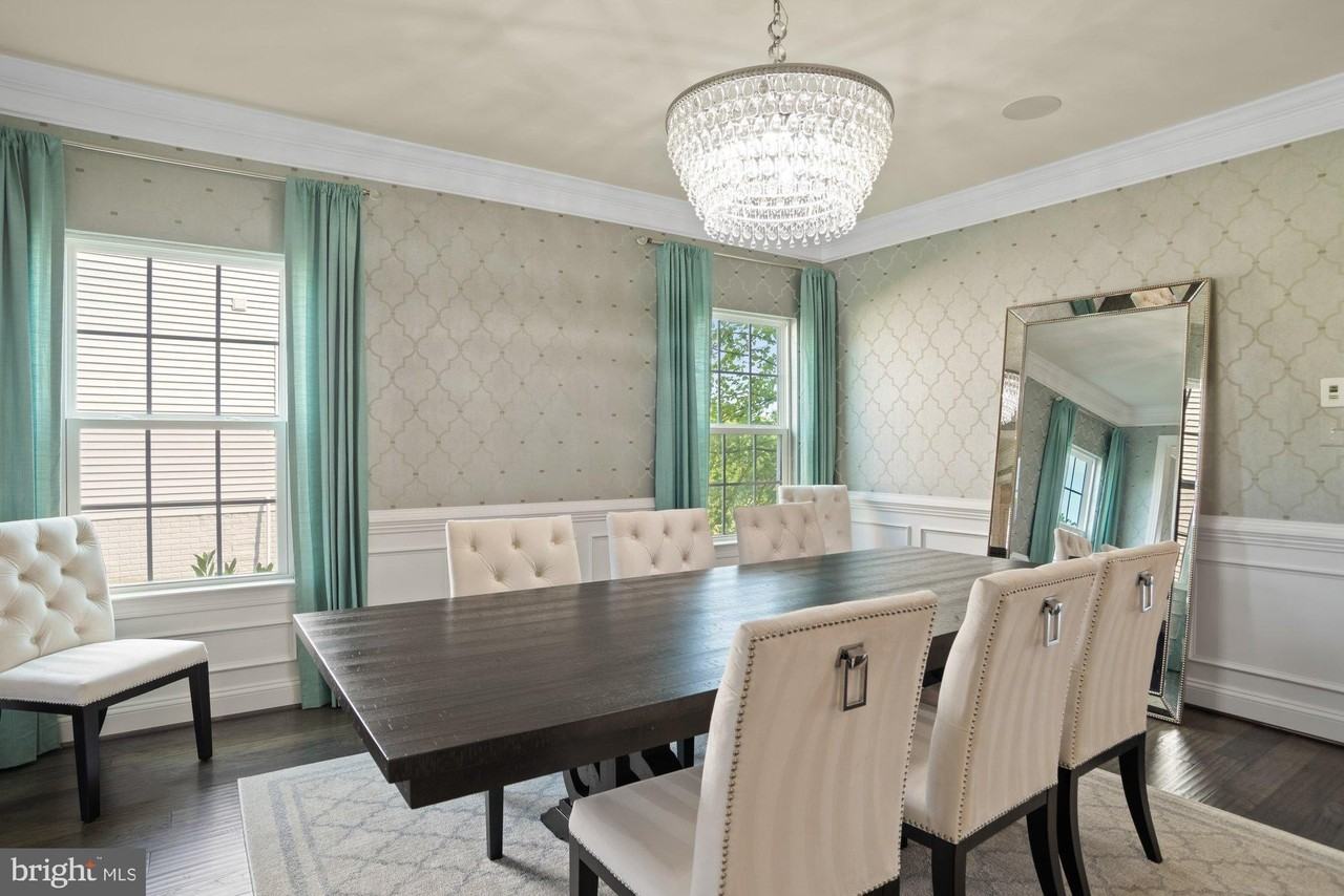14202 Bentley Park Dr - Photo 7 of 50