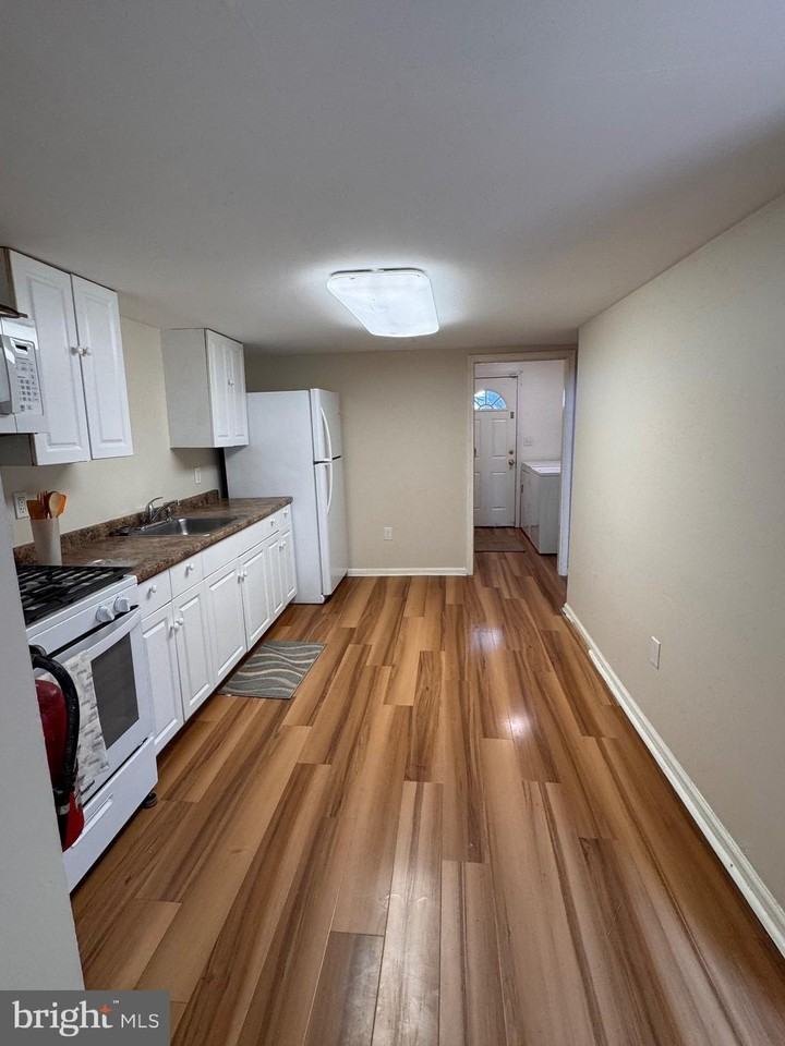 17 West St - Photo 5 of 20